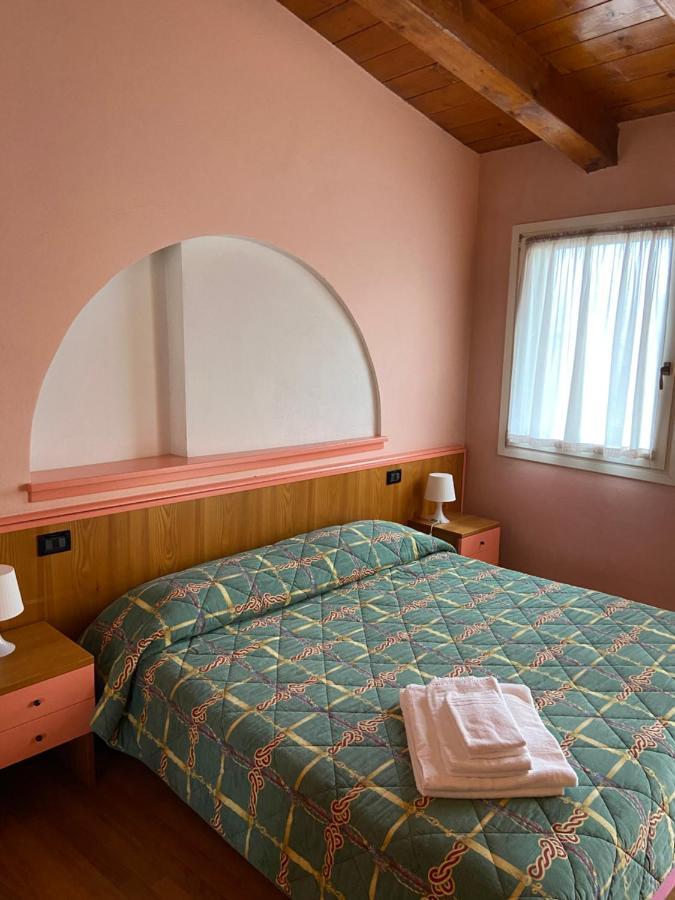 Hotel La Piazzetta Vidiciatico Exterior photo